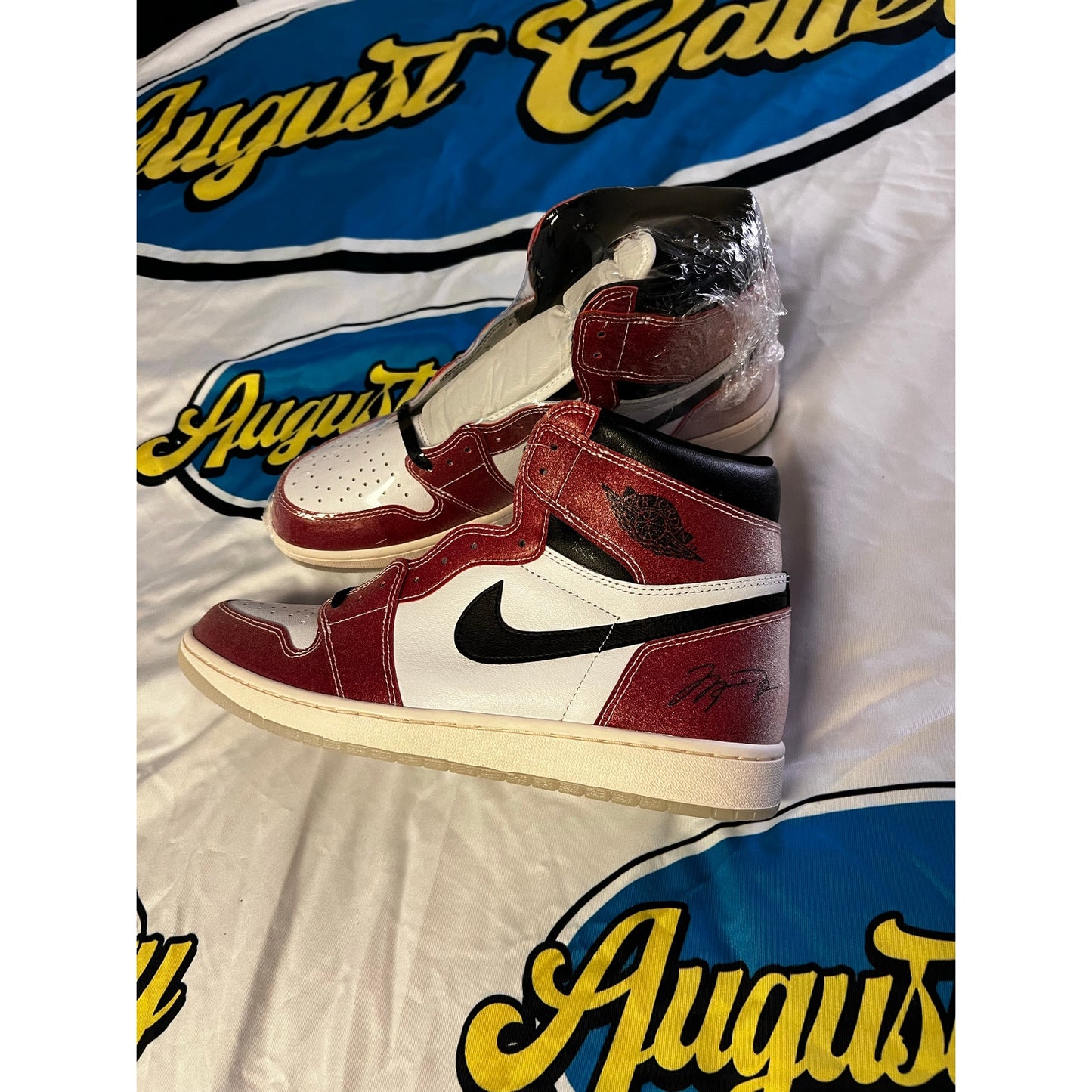 Jordan 1 Retro High Trophy Room Chicago